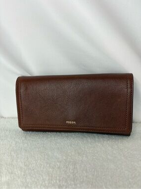 Fossil Chestnut Brown Leather Continental Wallet, like NEW!